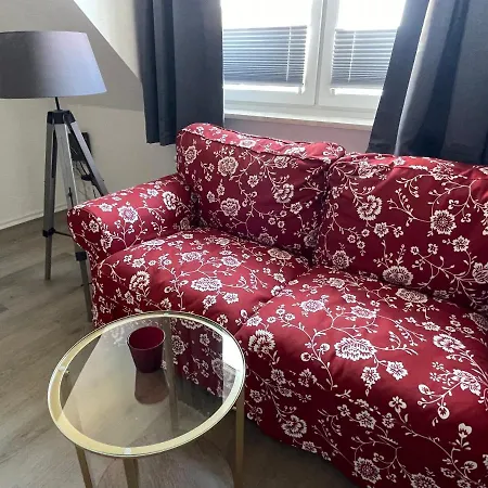 H&H Apartment Im Herzen Von Greifswald Zentral In Der Langen Reihe Esterno foto