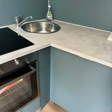 H&H Apartment Im Herzen Von Greifswald Zentral In Der Langen Reihe Esterno foto