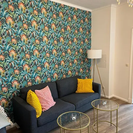 H&H Apartment Im Herzen Von Greifswald Zentral In Der Langen Reihe Esterno foto