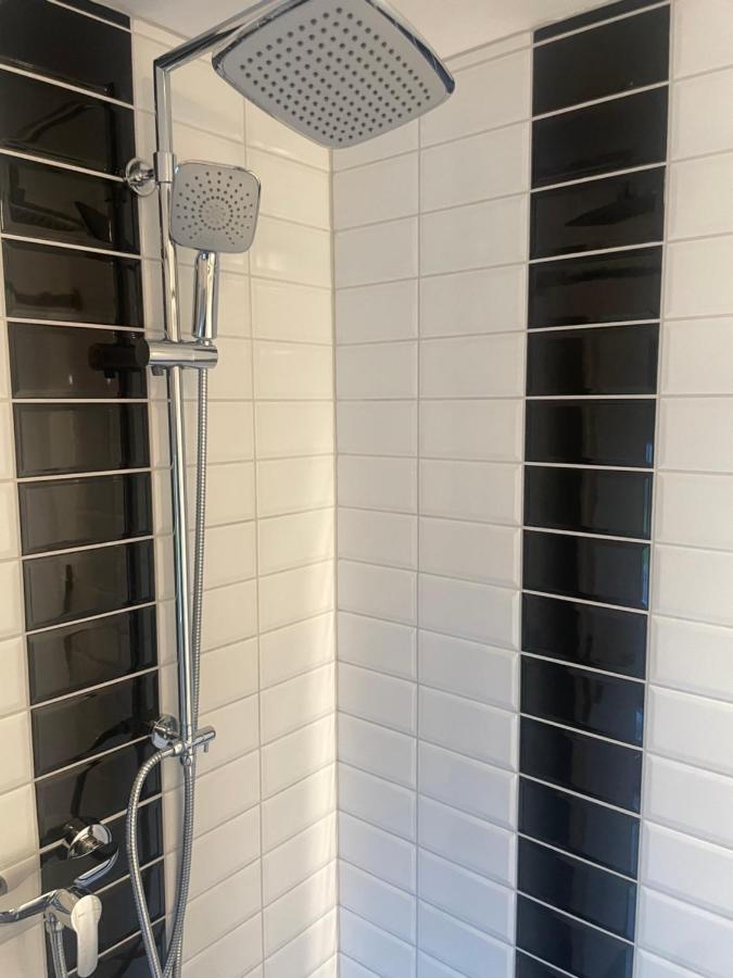 H&h Im Herzen Von Zentral In Der Langen Reihe